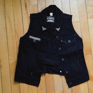Levi black studded distressed denim vest